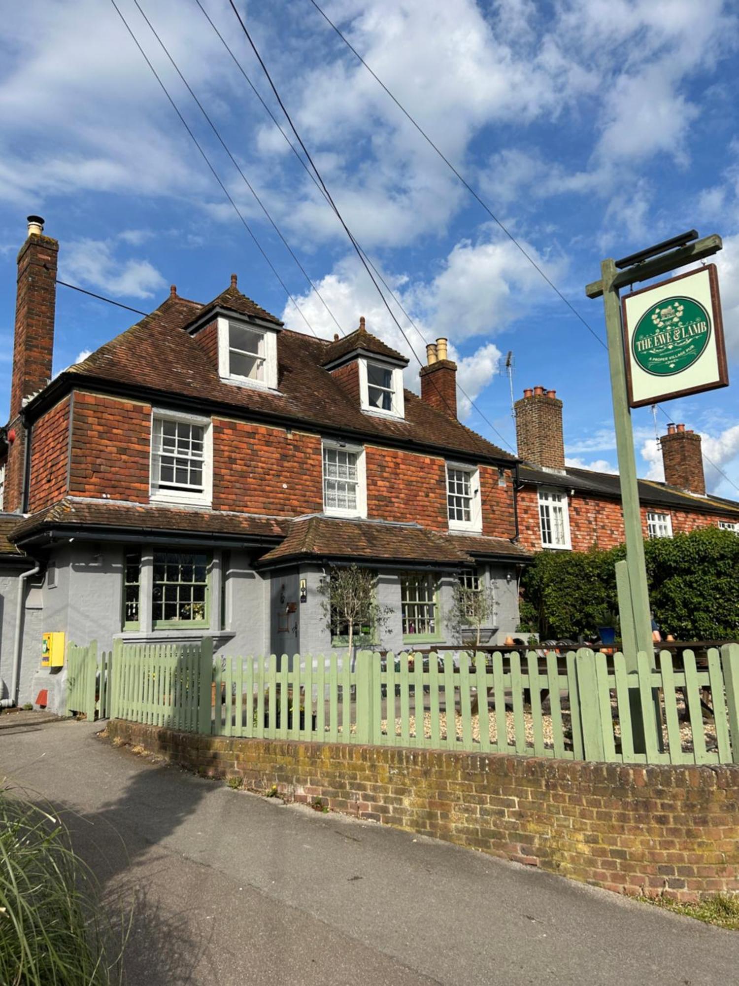 Rural Cottage, Lovely Views Near Tenterden & Chapel Down Rolvenden